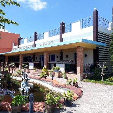 Sea Garden Resort Iloilo Bagian luar foto