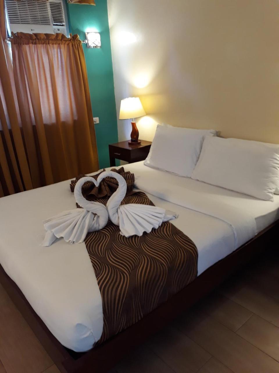 Sea Garden Resort Iloilo Bagian luar foto