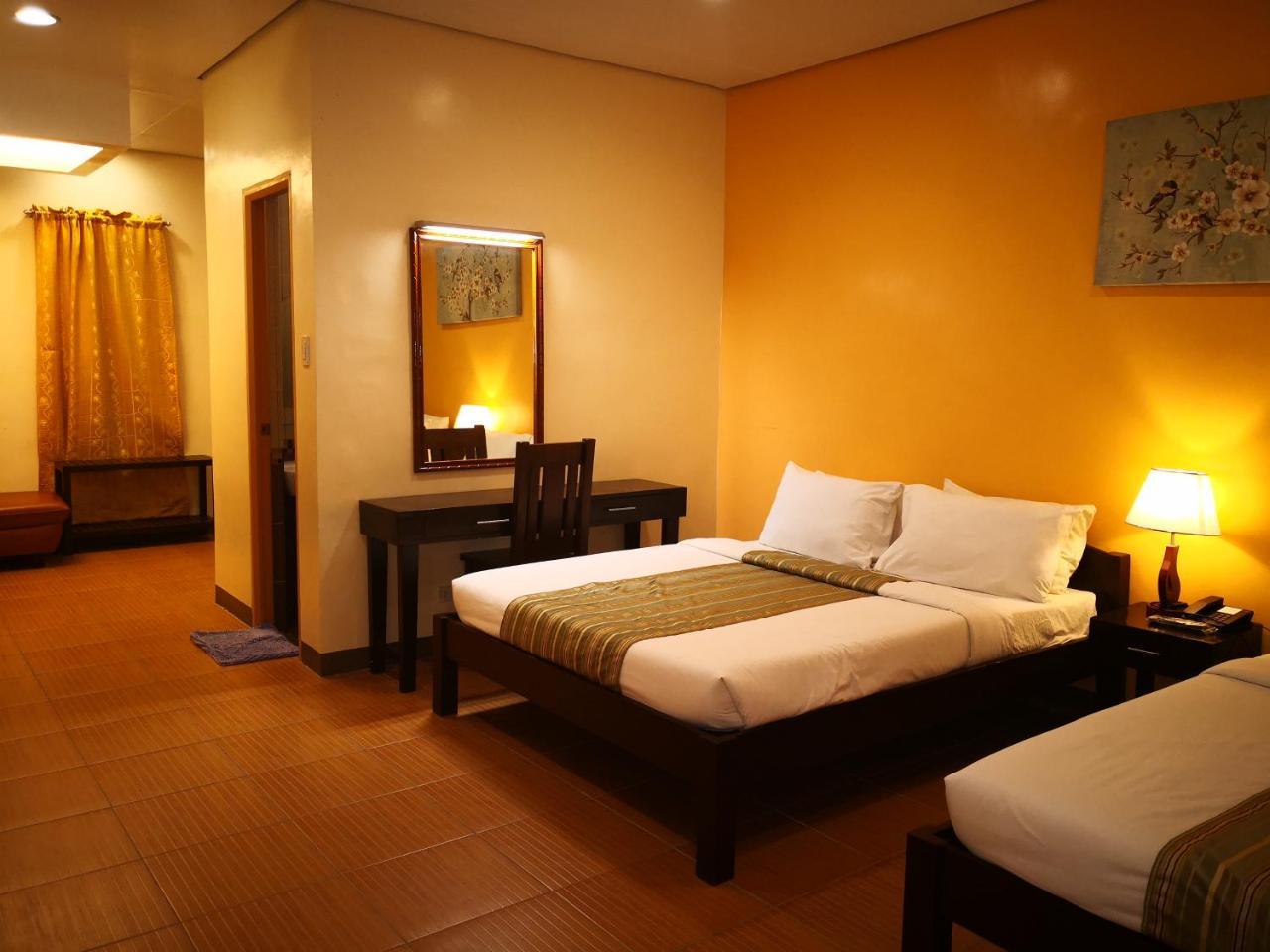 Sea Garden Resort Iloilo Bagian luar foto