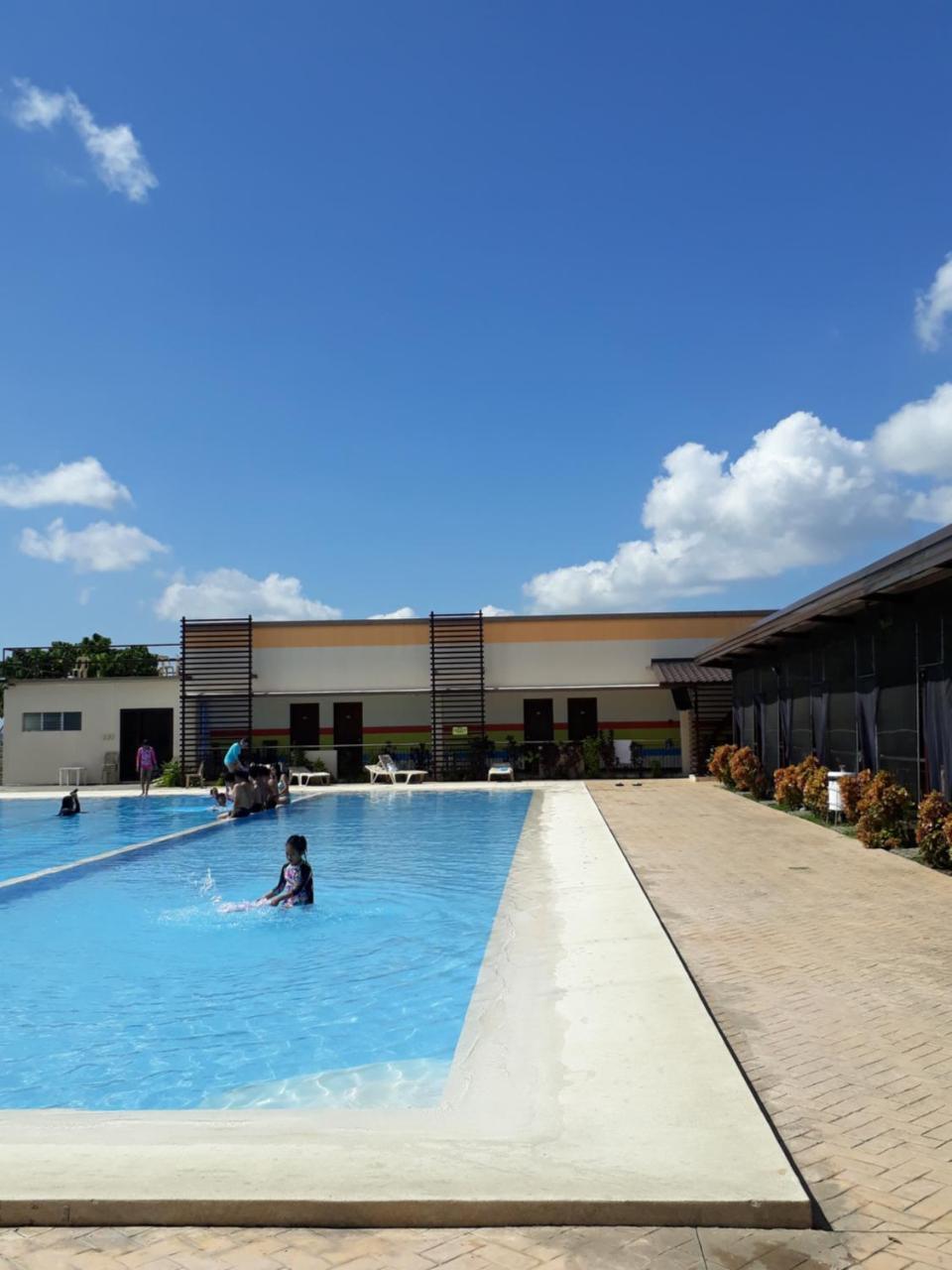 Sea Garden Resort Iloilo Bagian luar foto