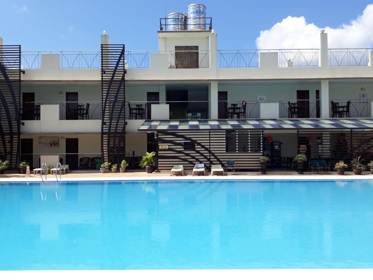 Sea Garden Resort Iloilo Bagian luar foto