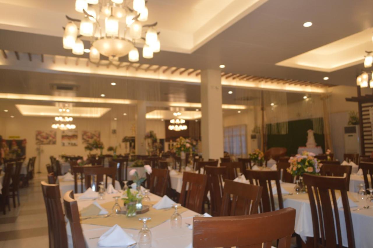 Sea Garden Resort Iloilo Bagian luar foto