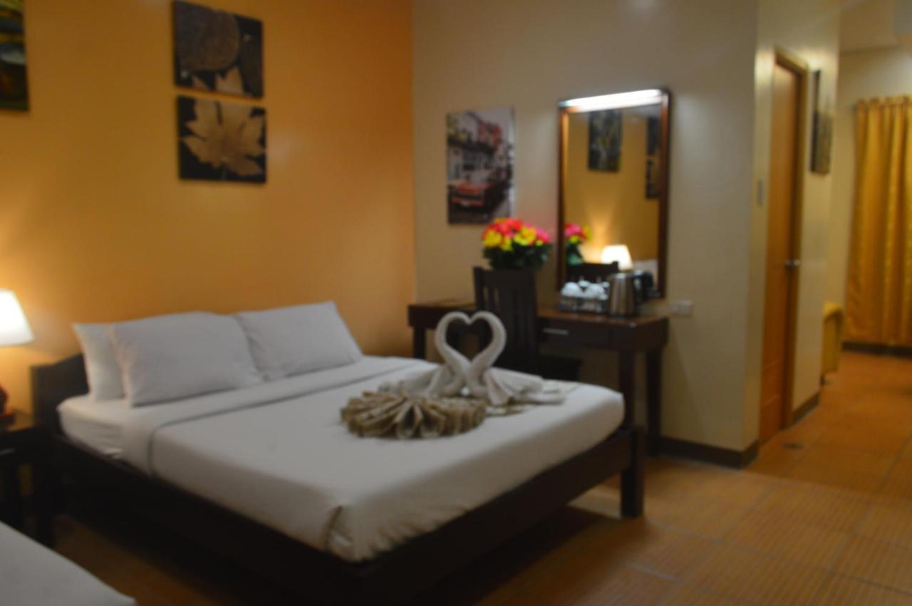 Sea Garden Resort Iloilo Bagian luar foto