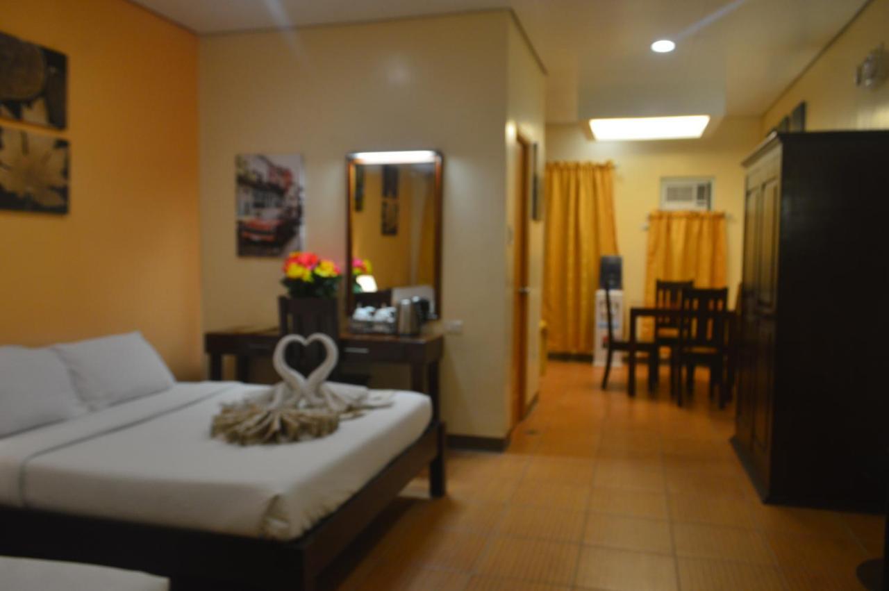 Sea Garden Resort Iloilo Bagian luar foto