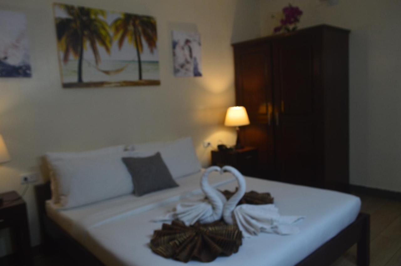 Sea Garden Resort Iloilo Bagian luar foto