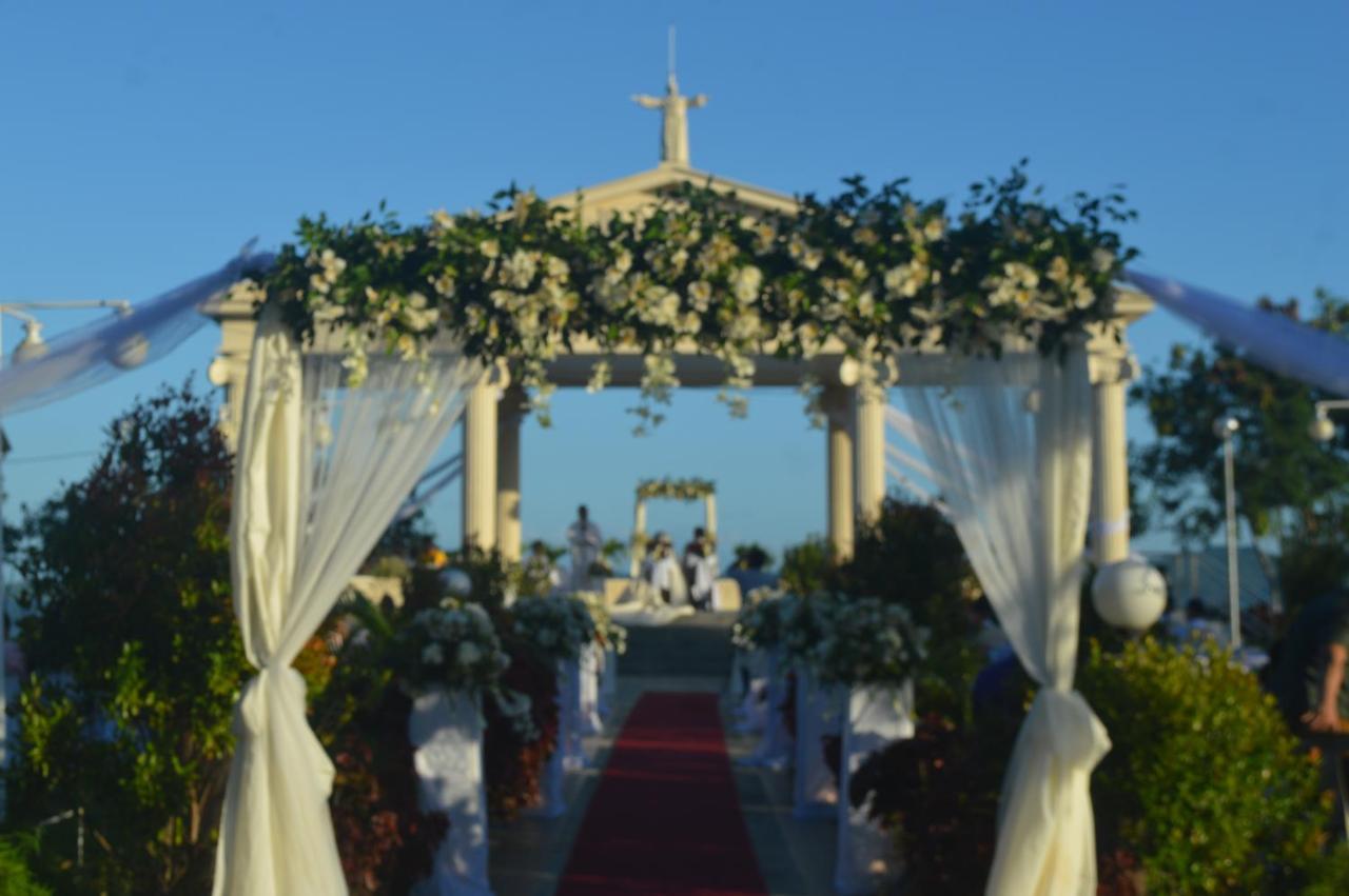 Sea Garden Resort Iloilo Bagian luar foto